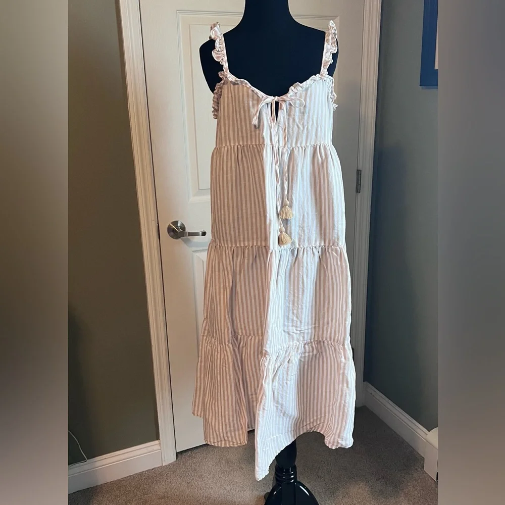 J. Crew cotton-linen tiered maxi dress. Small - Picture 2 of 10